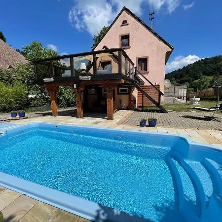 Traumhaftes Schwarzwaldhaus Mit Swimming Pool Feriehus *